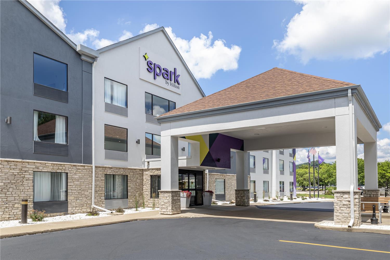 Spark by Hilton La Crosse Onalaska 22/24