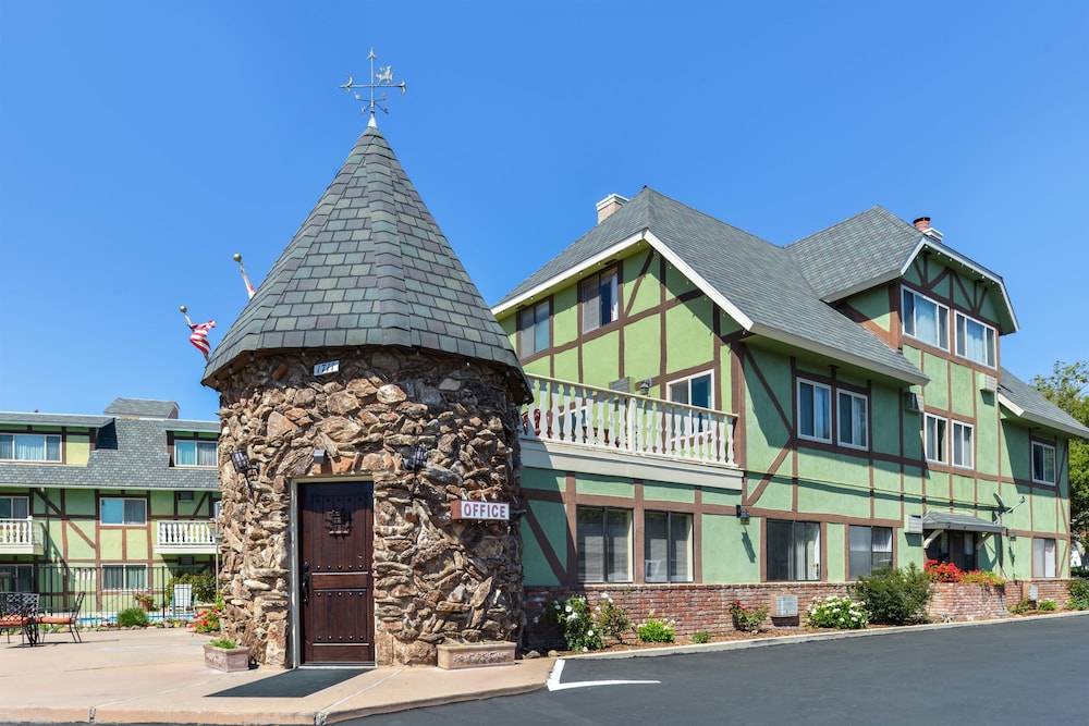 Svendsgaard S Danish Lodge Americas Best Value Inn 3/26