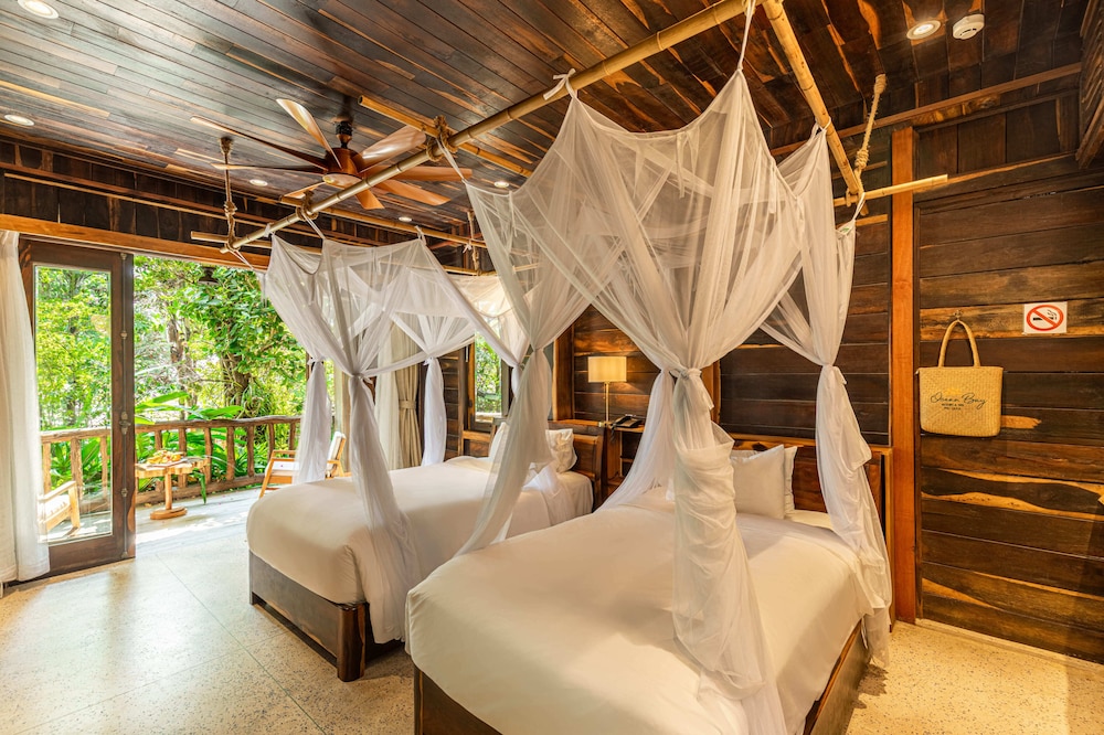 Ocean Breeze, Bungalow, Twin Beds