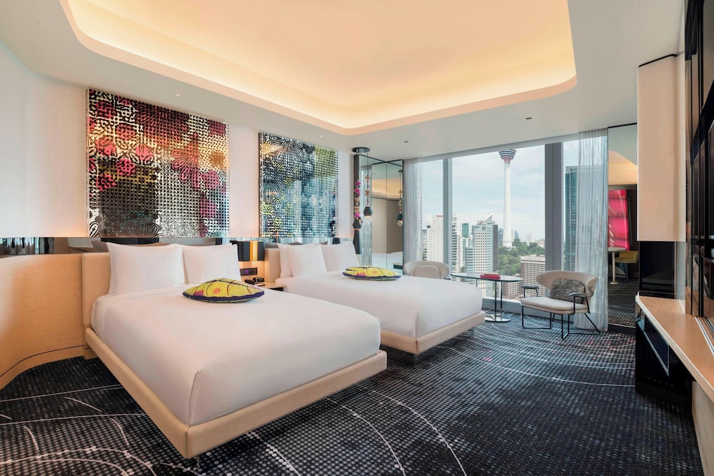 Deluxe, 2 Queen Beds, Tower View