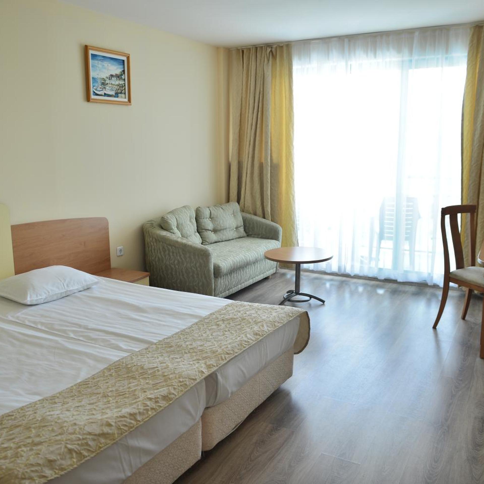 استوديو بشرفة، Diamond Hotel 4/8