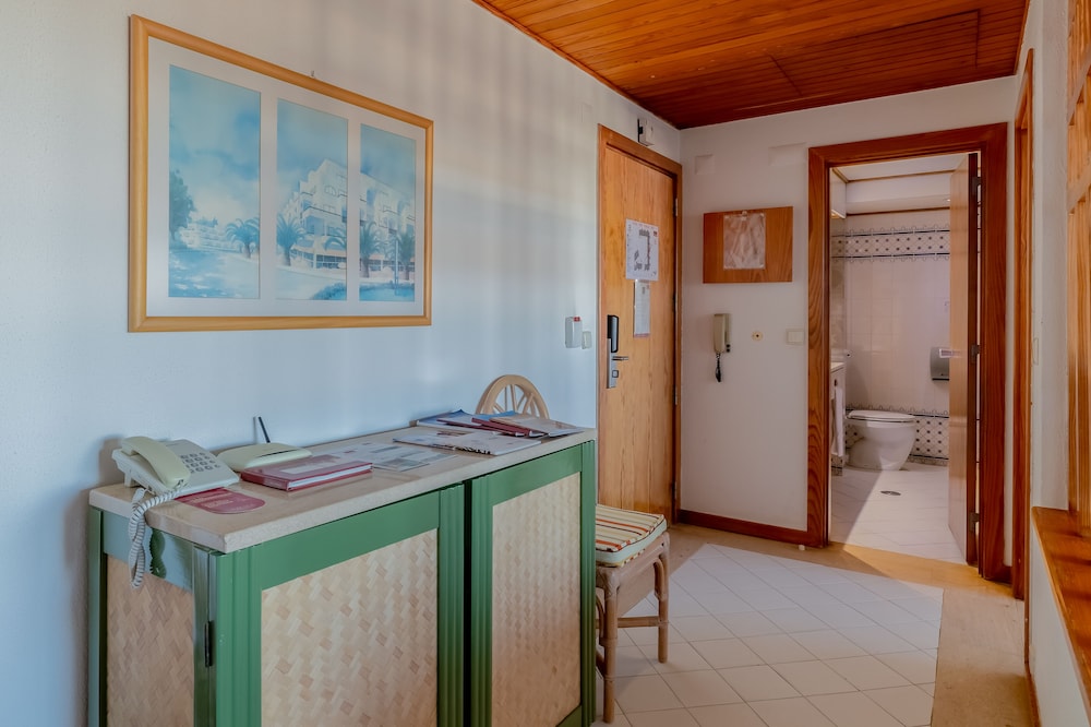 Muthu Oura Praia Hotel Apartments 15/50