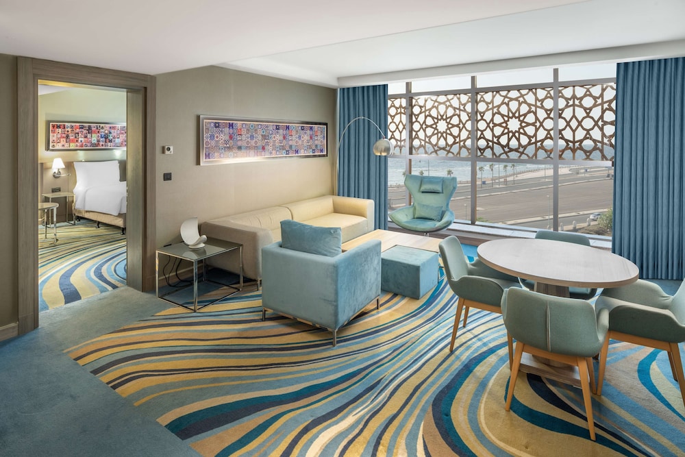 فندق راديسون بلو جدة كورنيش(RADISSON BLU HOTEL, JEDDAH CORNICHE) 35/68