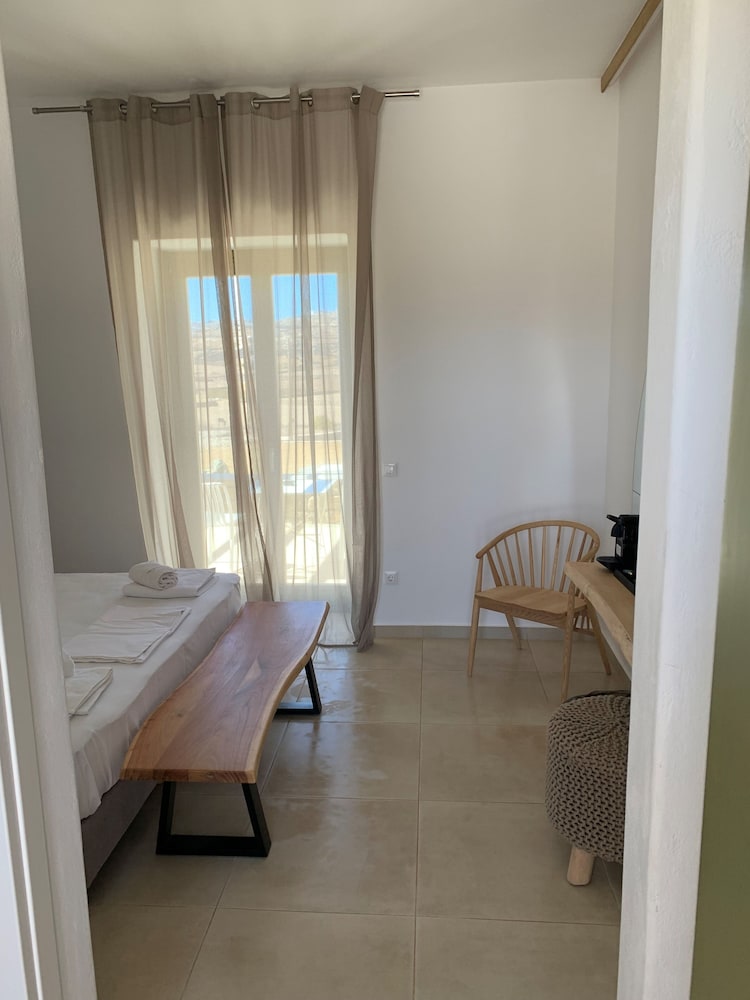 Alirene Mykonos 18/50