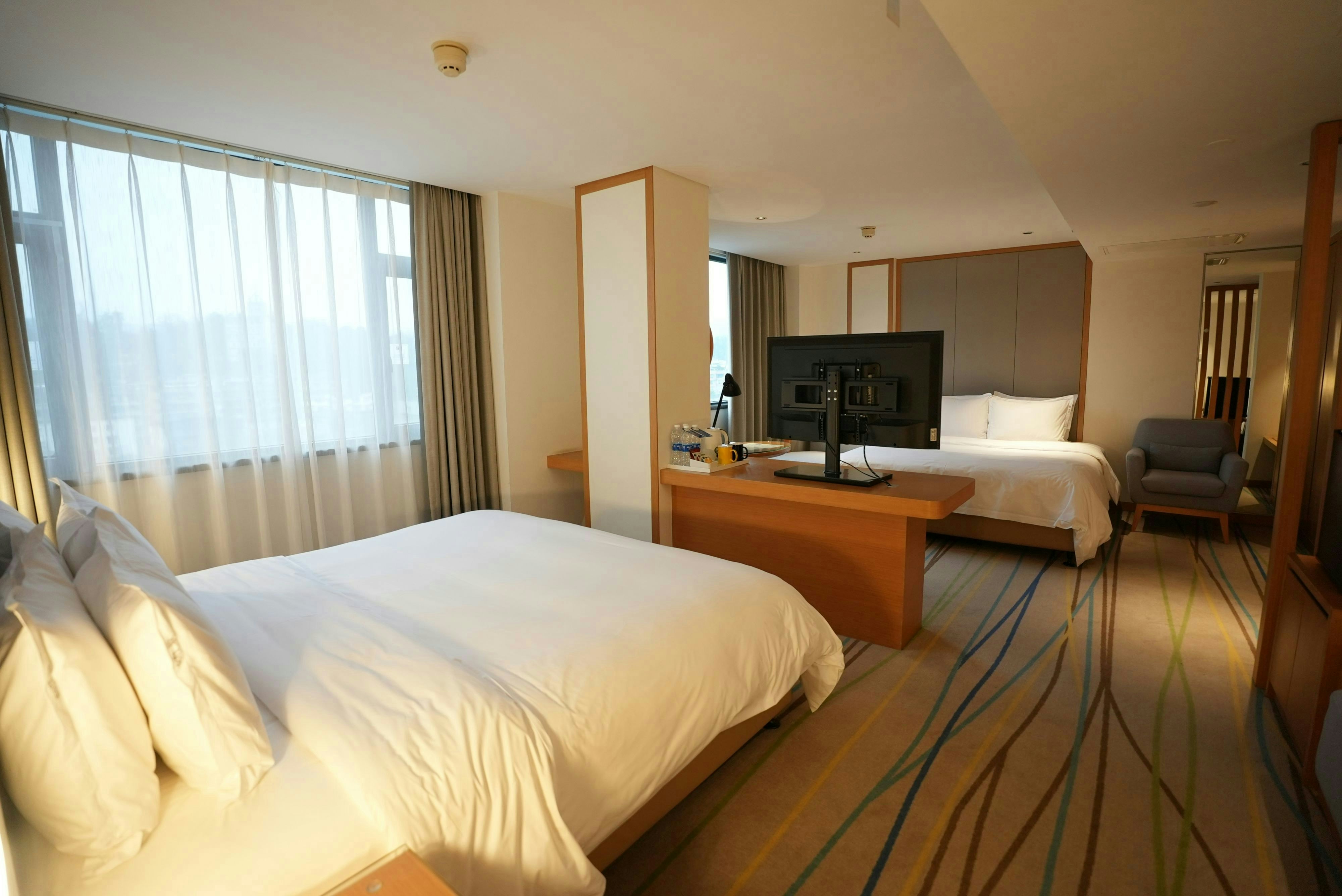Holiday Inn Express Ya an City Center 15/50