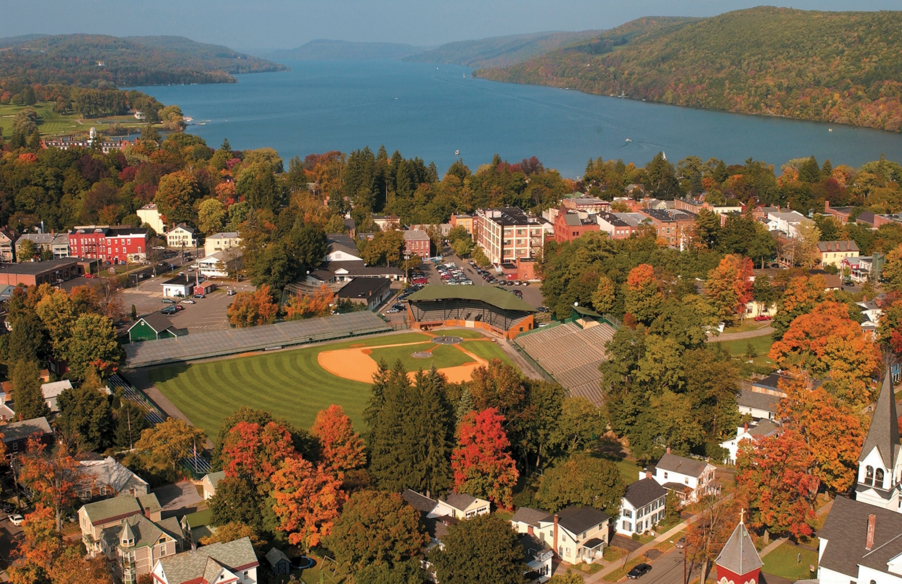 Holiday Inn Express Hotel Suites Cooperstown 50/56