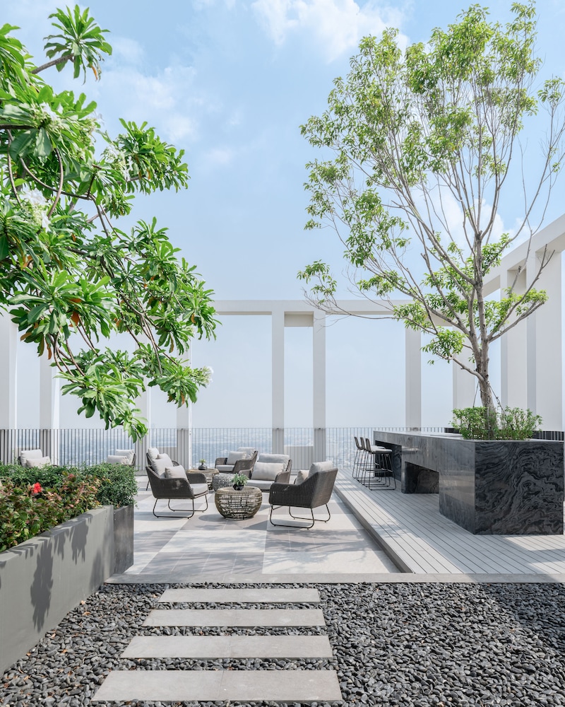 Ramada By Wyndham Bangkok Sukhumvit 87 56/61