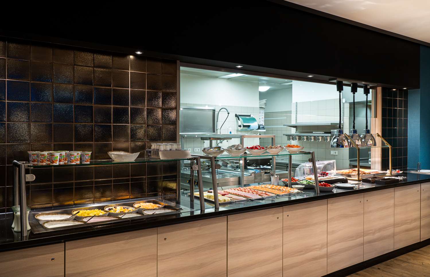 elaya hotel kleve, Trademark Collection by Wyndham 12/25