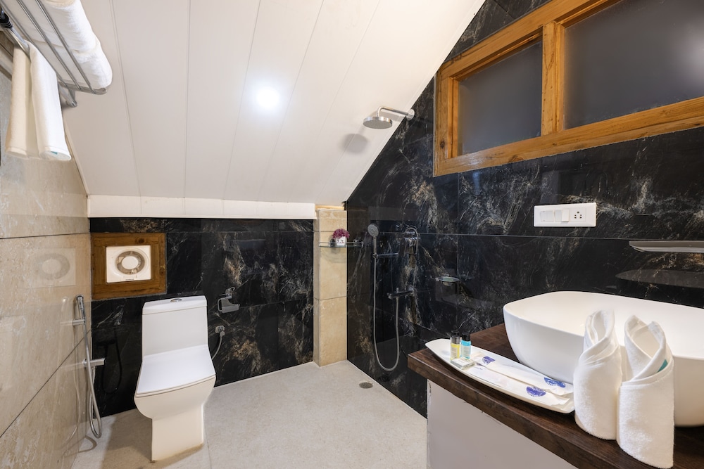 Bradhi – Echor Riverside Resorts Jibhi 32/32