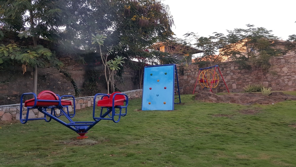 Tatsaraasa Resort and Spa Udaipur 14/40