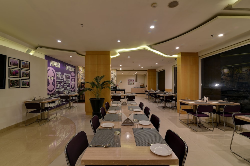 Mango Grove Hotel Chandigarh 47/62