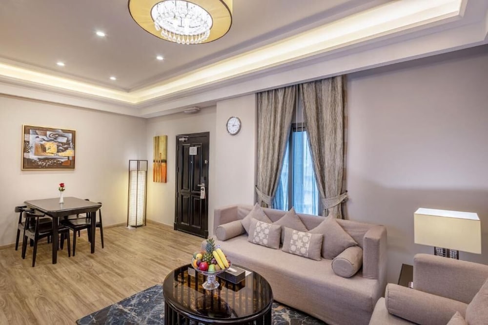 منتجع بريرا(Braira Al Azizya Hotel Resort) 42/89