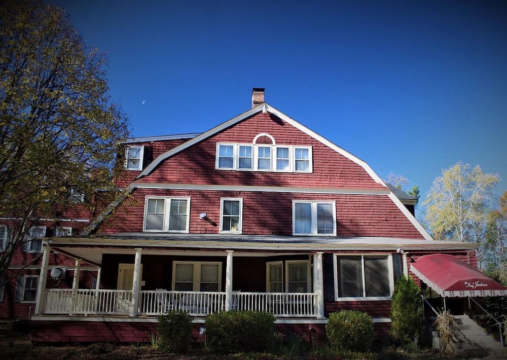 Inn at Jackson 3/51