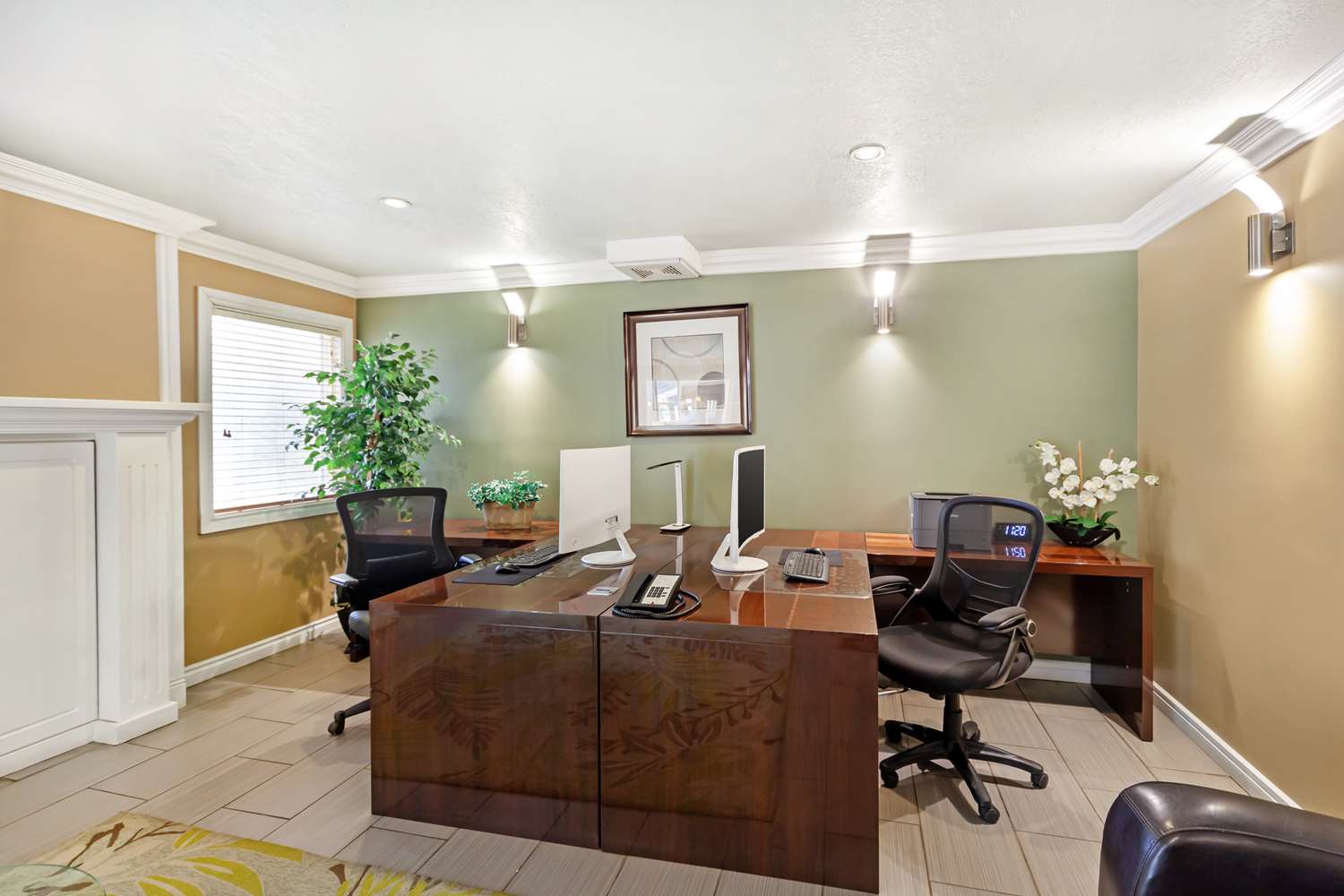 Best Western Plus Mirage Hotel and Resort 20/22