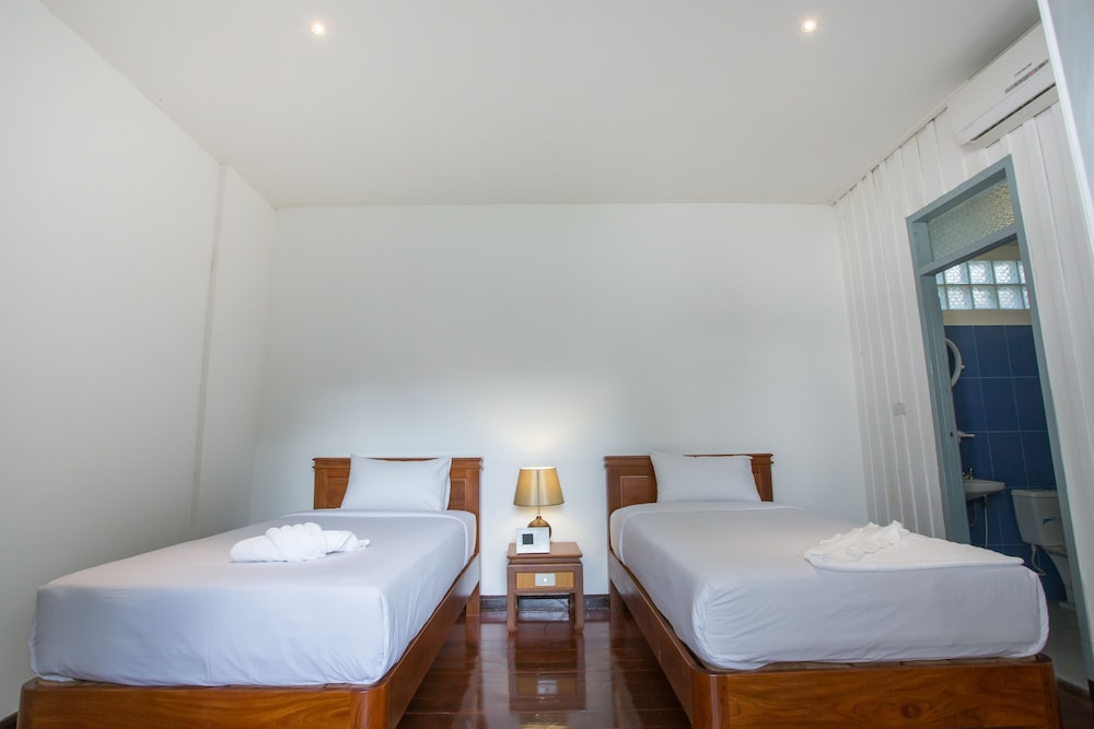 Hotel Bangkokian 11/50