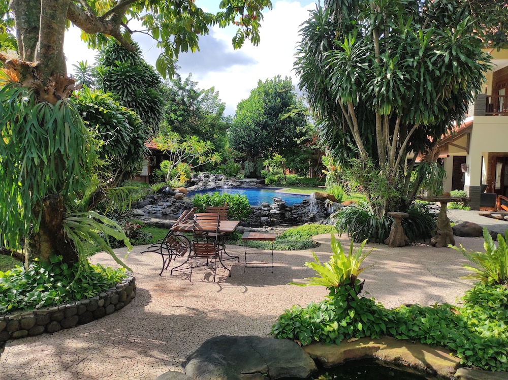 Duta Garden Boutique Villa 12/65