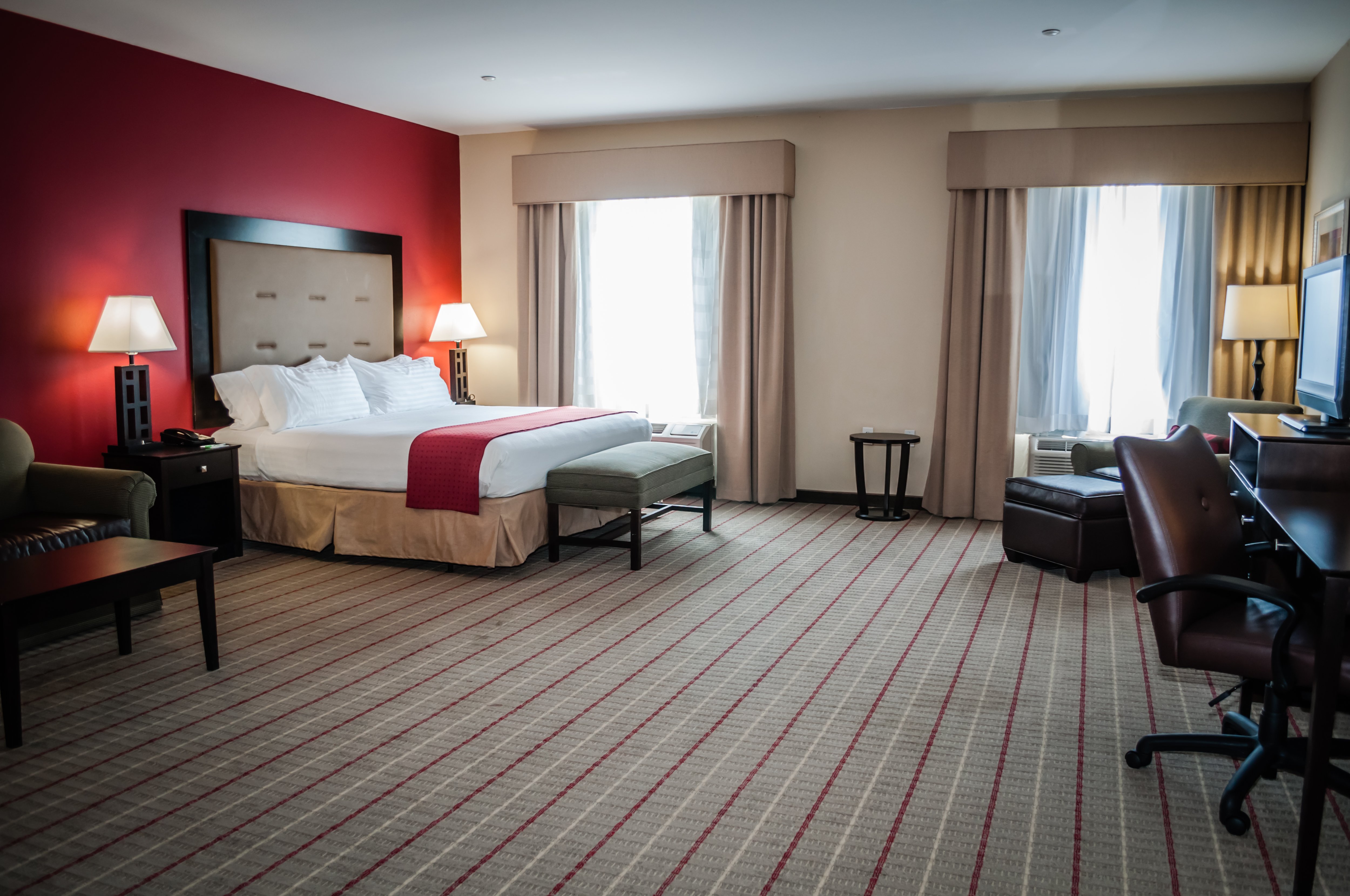ROOM, KING BED, QUEEN BED, SOFA, ACCESSIBLE
