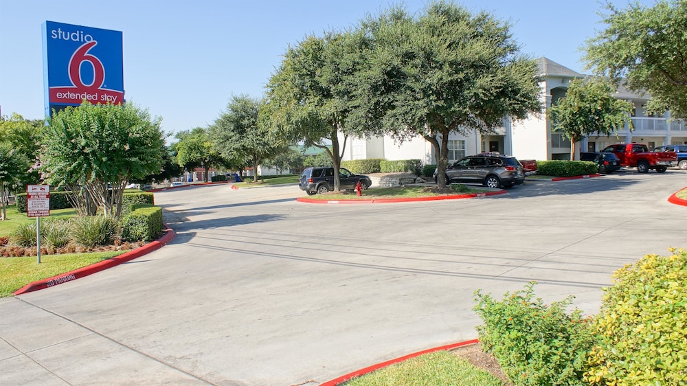 Studio 6 Extended Stay - San Antonio, TX - Six Flags 45/58