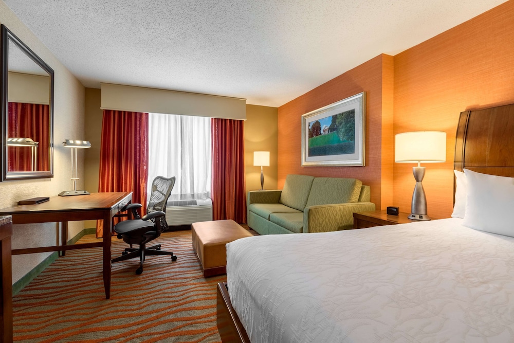 Hilton Garden Inn Arlington Courthouse Plaza 17/83