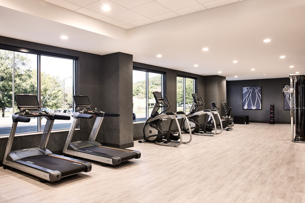 AC Hotel by Marriott Nashville Brentwood 15/40