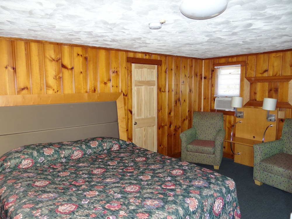 Jonathan Edwards Motel 35/65