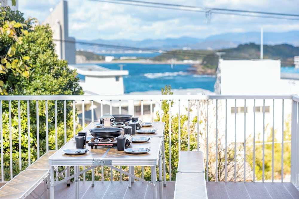 White Beach House 41/44