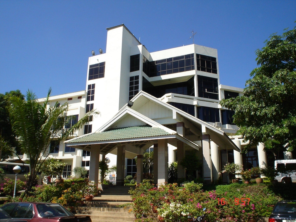 Beverly Hill Park Hotel 1/25