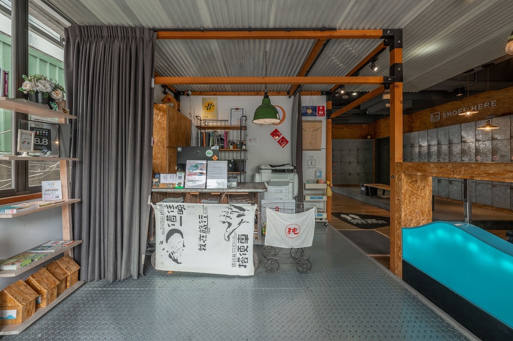 Light Hostel.tn 7/64