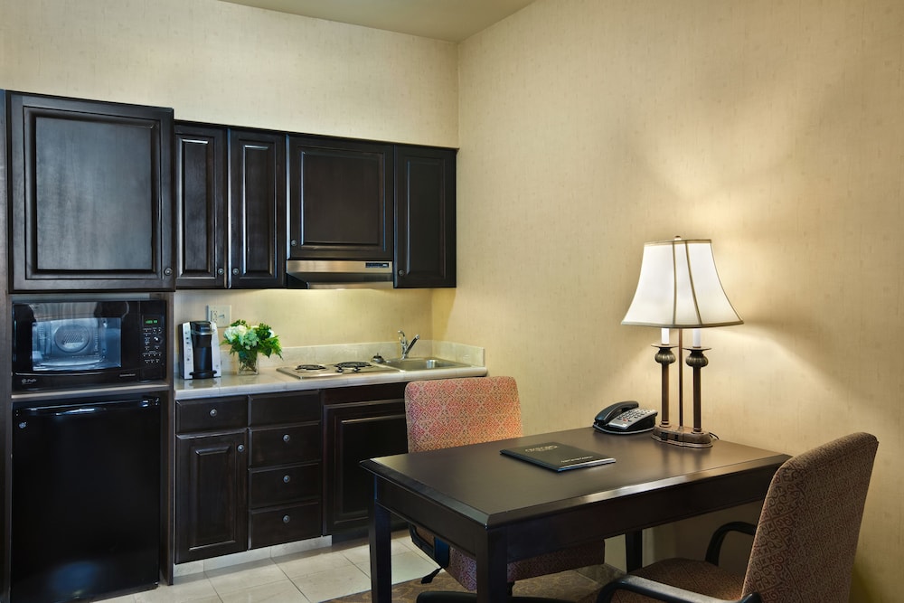 Oxford Suites Boise 36/39