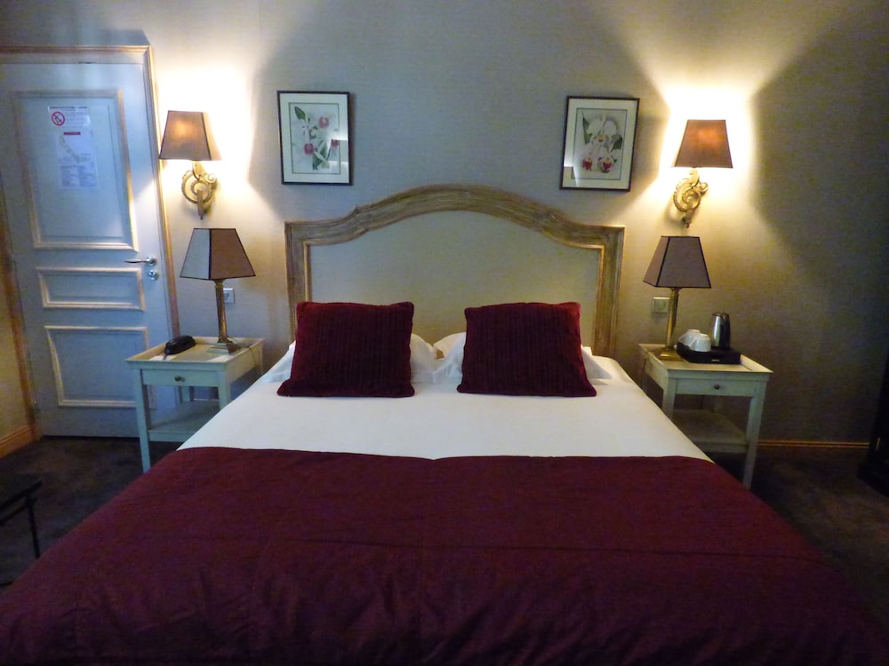 CHATEAU DE FERE HOTEL 13/50