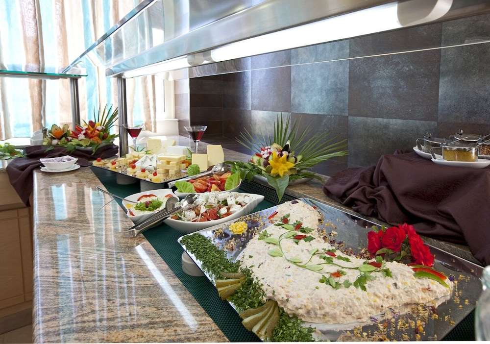 Natura Park Village Hotel & Spa 46/58