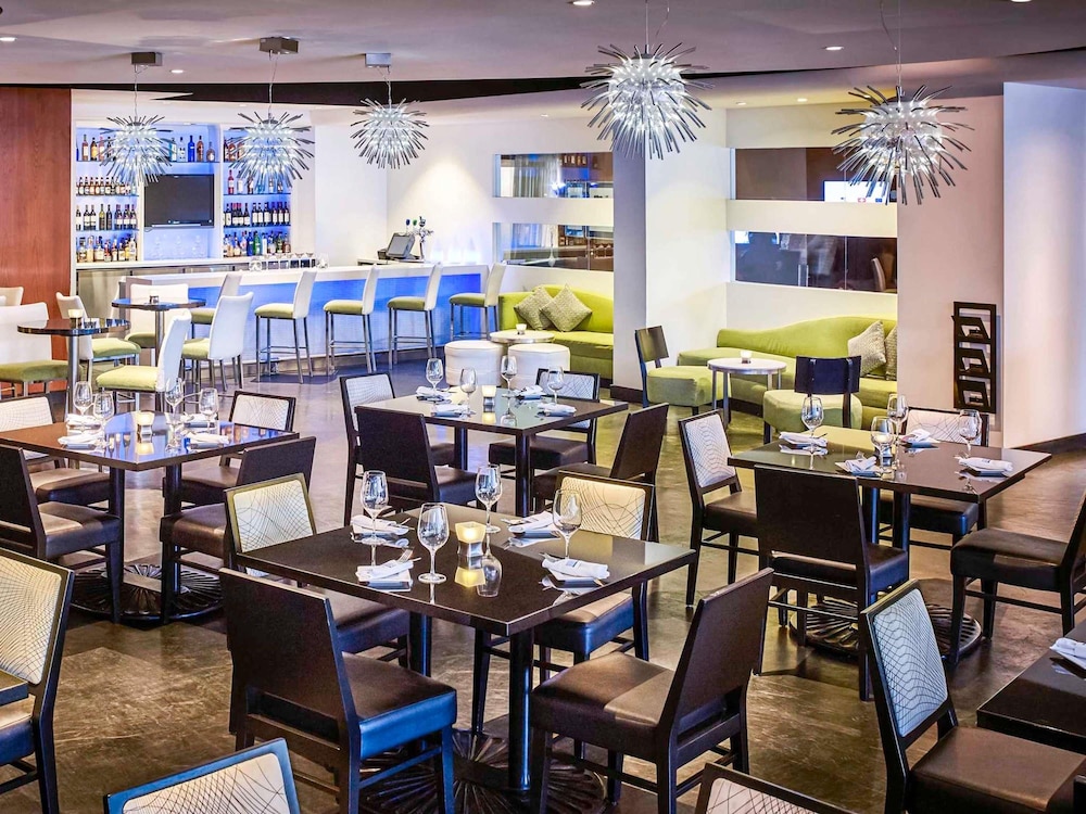 Novotel Toronto North York 57/72