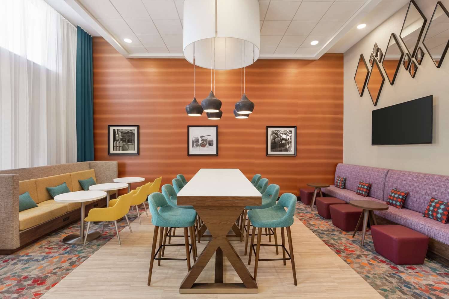 Hampton Inn Indianapolis Canal IUPUI 31/40