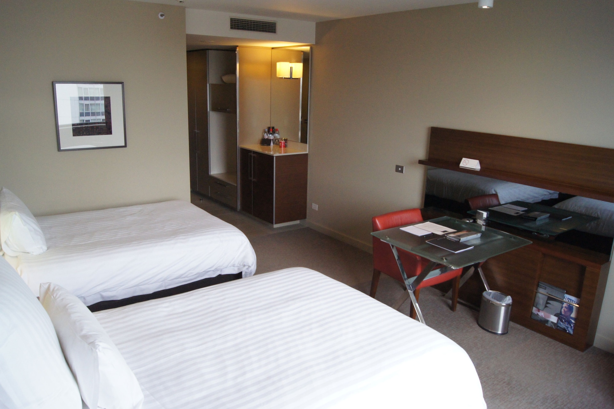 SUPERIOR, 2 DOUBLE BEDS