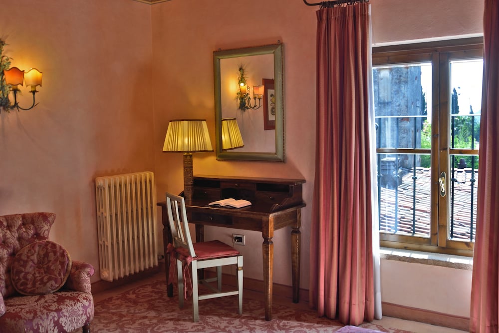 Boccaccio Hotel 54/65