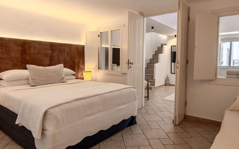 Mirabo Luxury Villas Adults Only 12/40