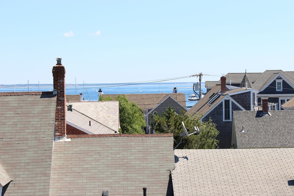 The Mercury Hotel Provincetown 55/62