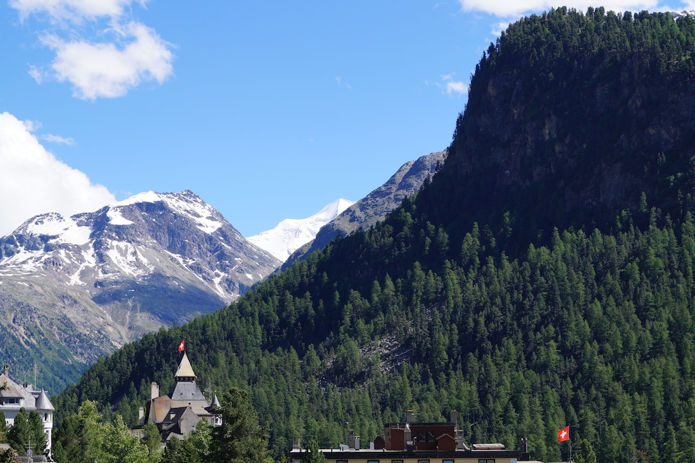 Hotel Schweizerhof Pontresina 59/68