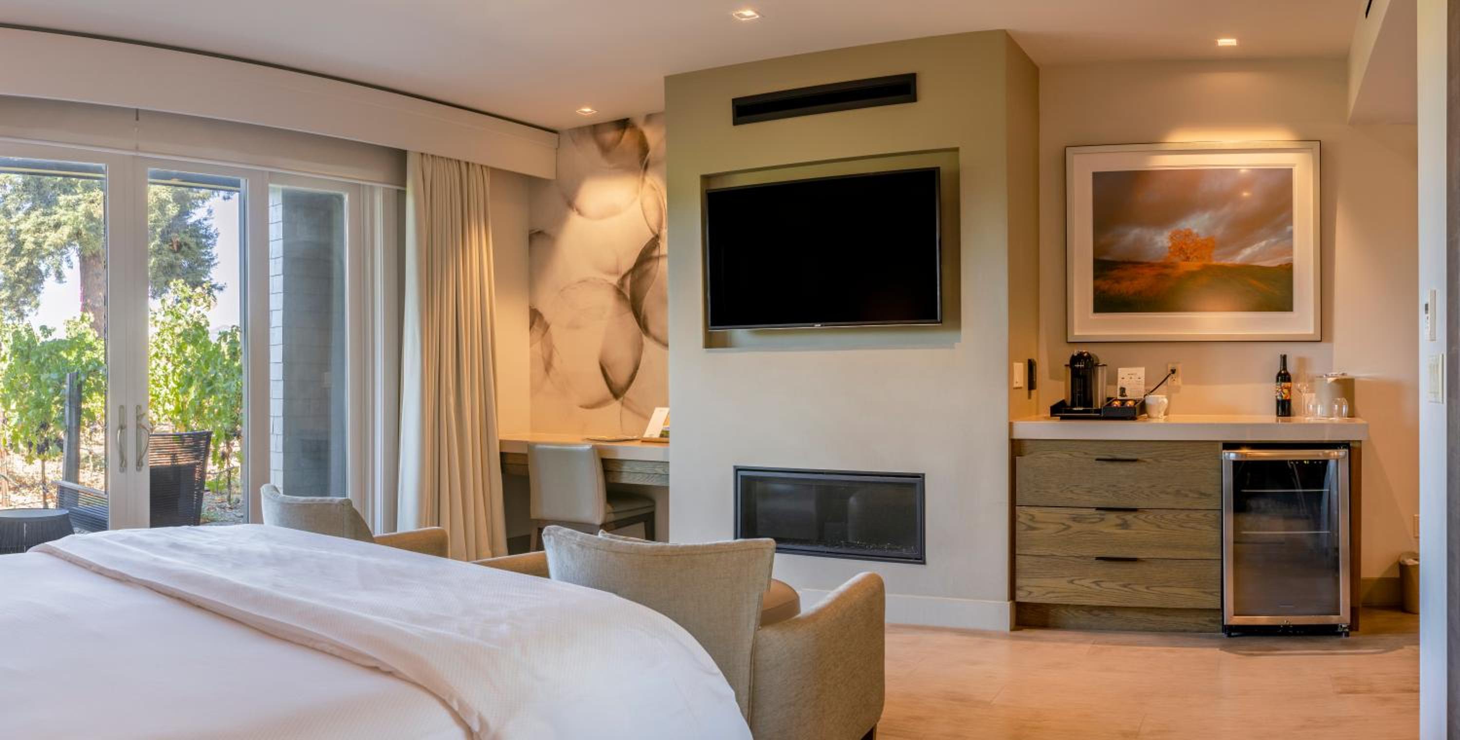 Vineyard, King Bed