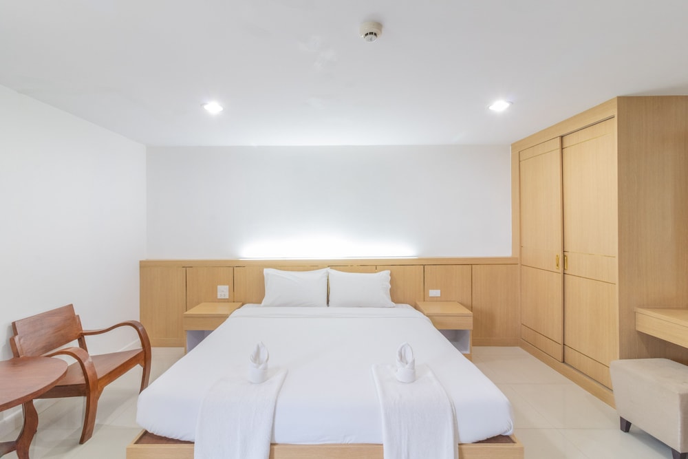 Townhouse Siam Privi Hotel 27/42