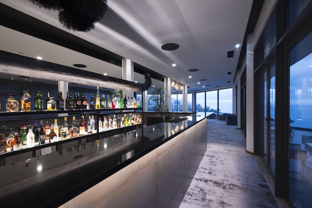 Hotel Baia Azul in FUNCHAL