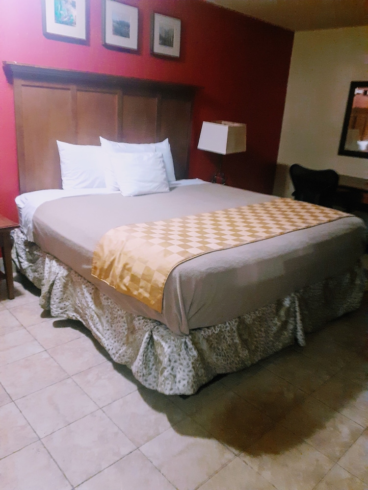 Ocotillo Apartments & Hotel 17/40