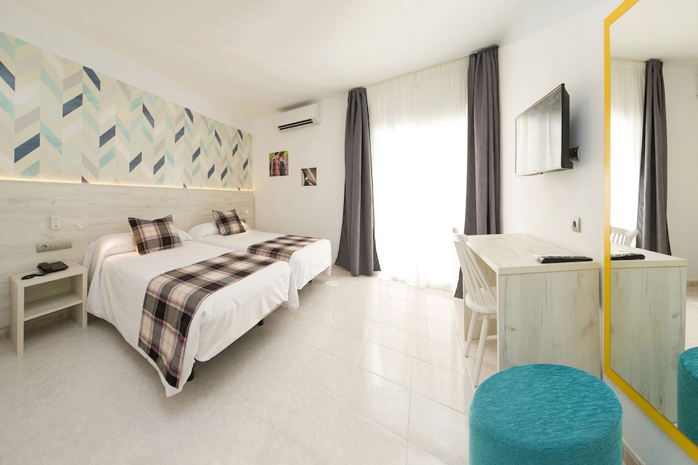 Hotel Vibra Lei Ibiza 10/40