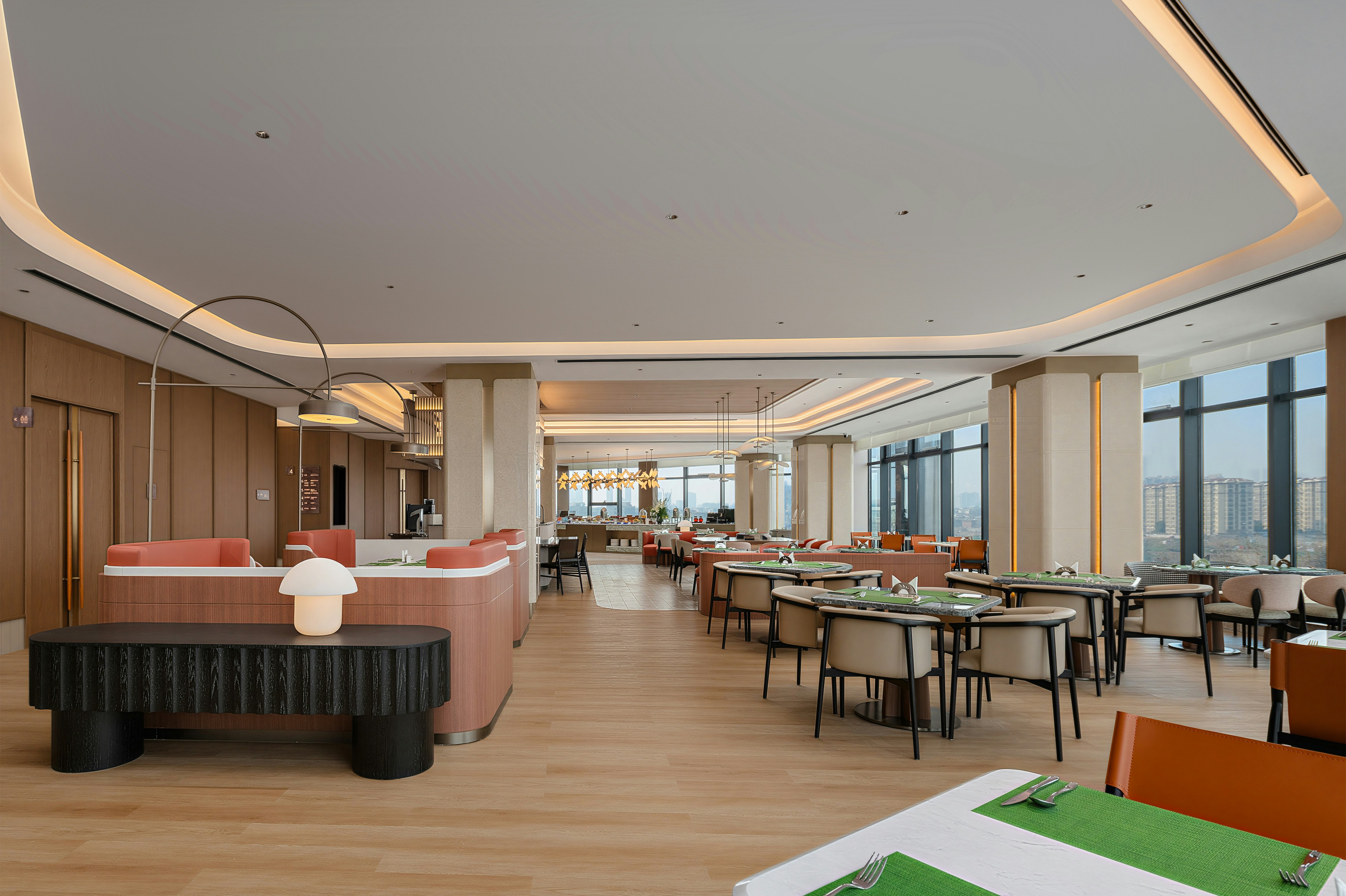 Hilton Garden Inn Jingzhou Shashi 41/56
