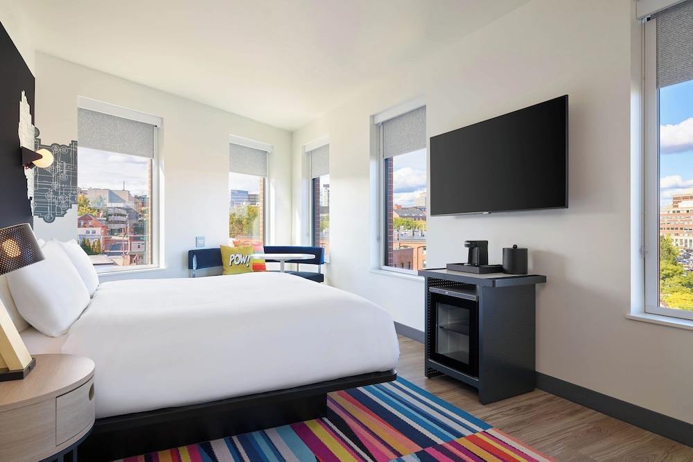 Aloft Portland, ME 9/25