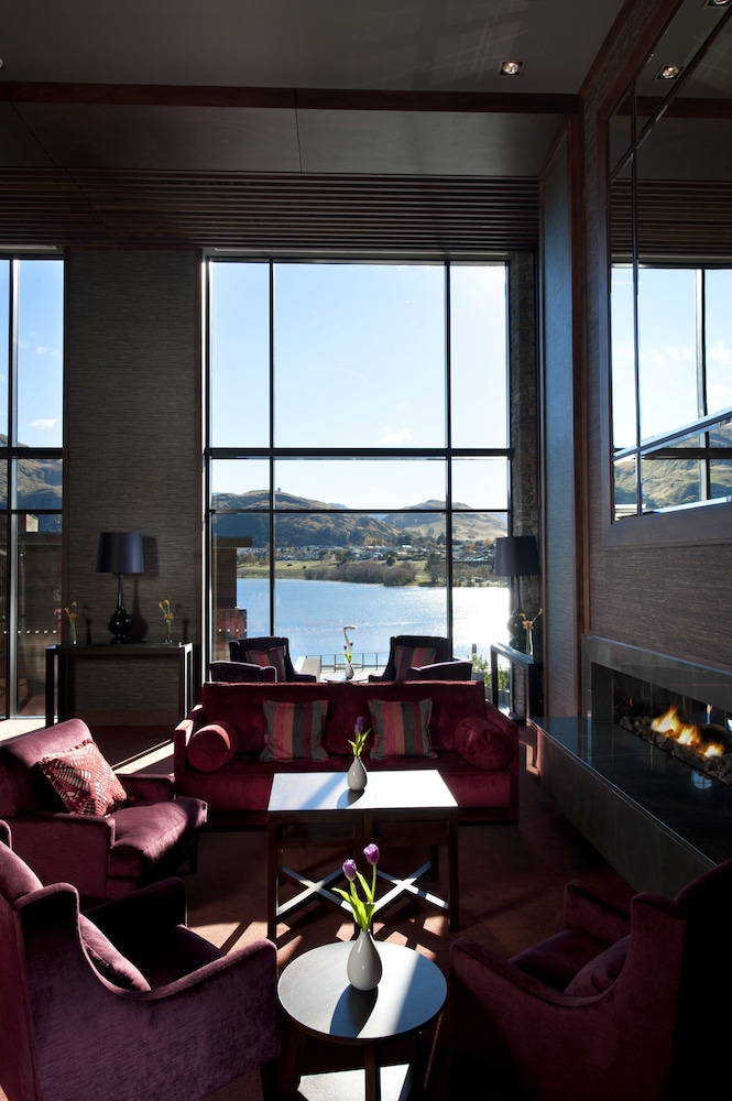 Hilton Queenstown Resort and Spa 54/89
