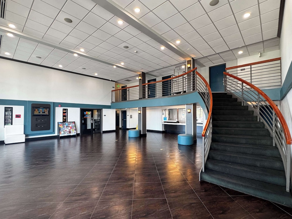 Motel6 Carson, CA 50/59