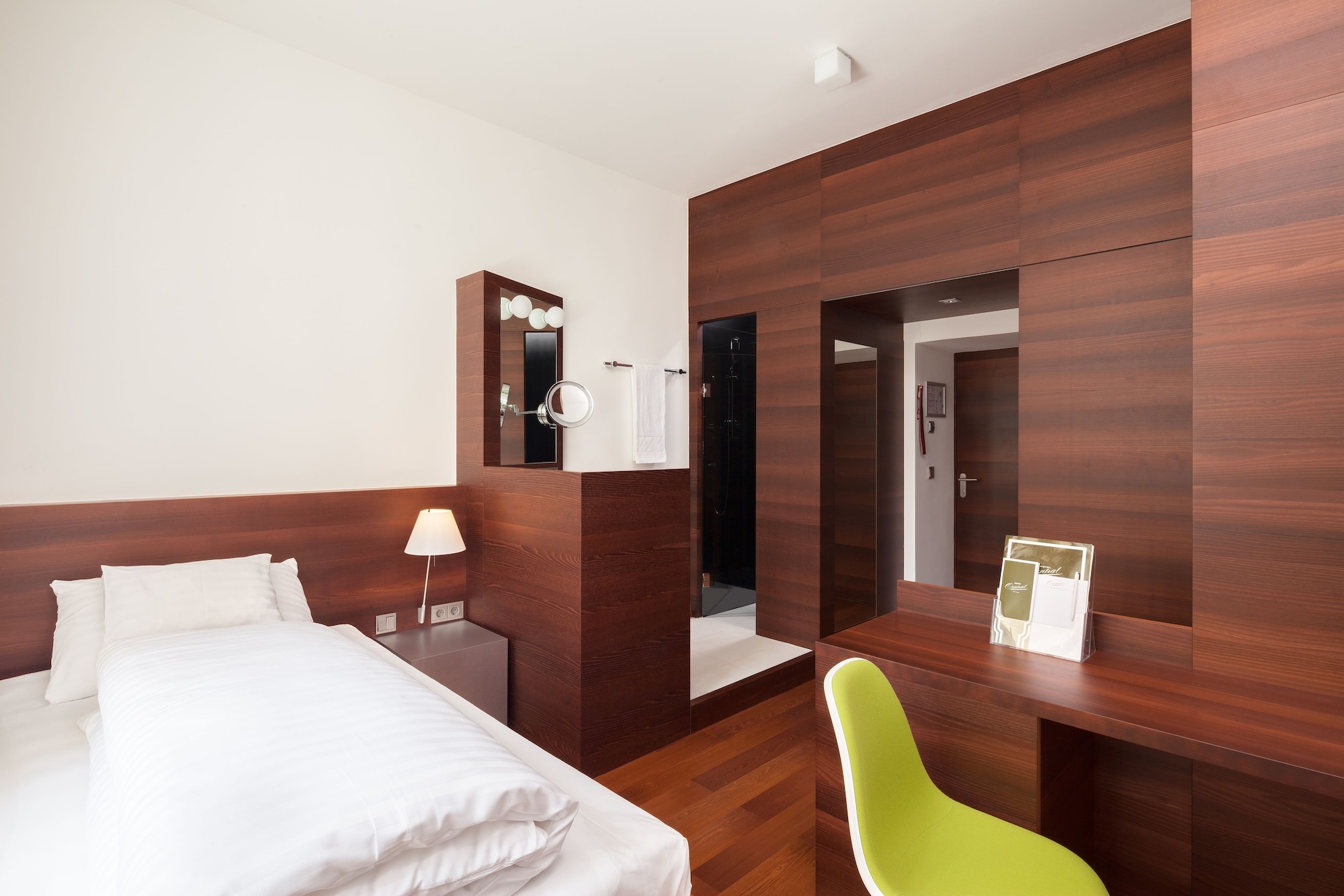 SUPERIOR, SINGLE, SINGLE BED
