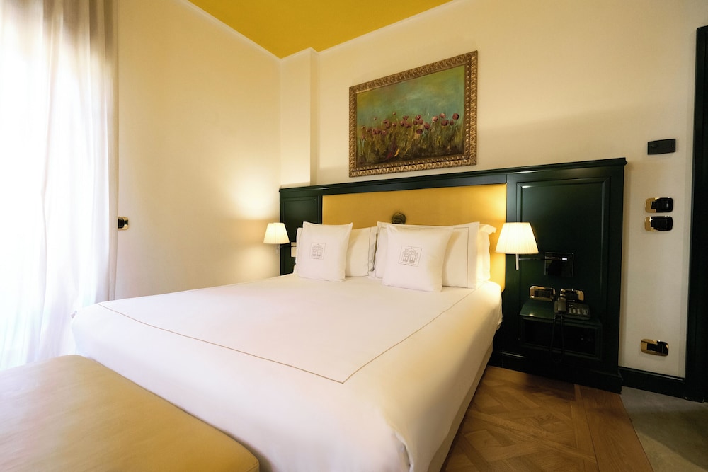 Ambra Cortina Luxury Fashion Boutique Hotel 20/55