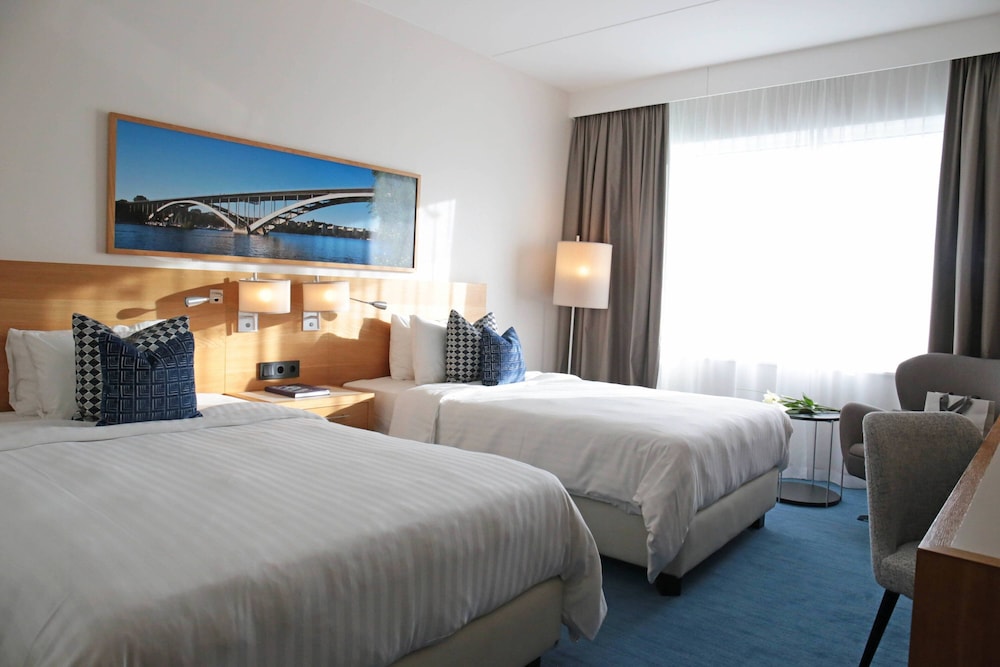 Courtyard By Marriott Stockholm 16/53